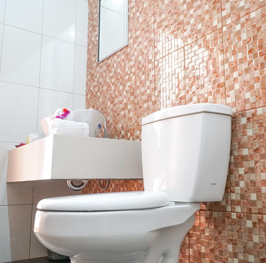 Seno Guesthouse & Cafe Улувату Экстерьер фото