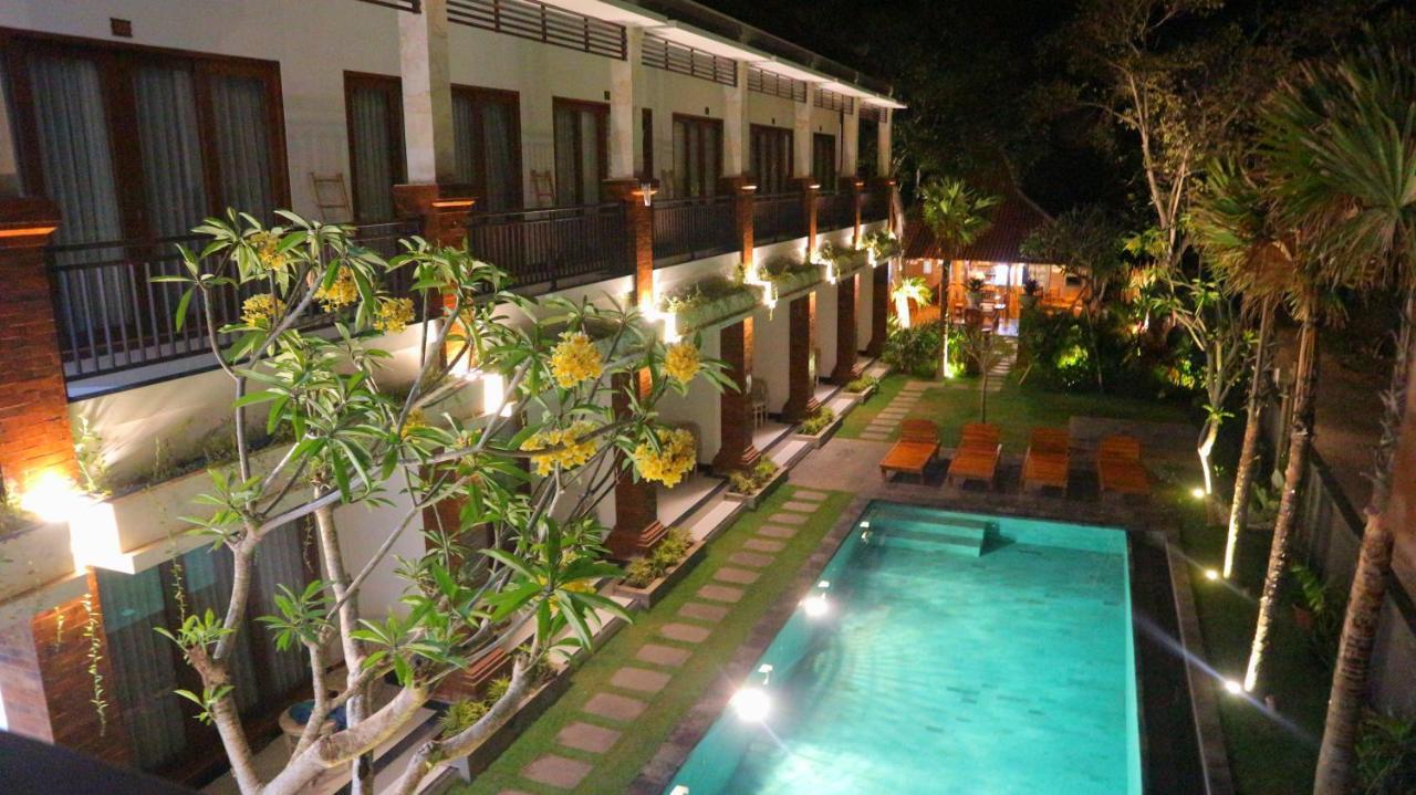 Seno Guesthouse & Cafe Улувату Экстерьер фото